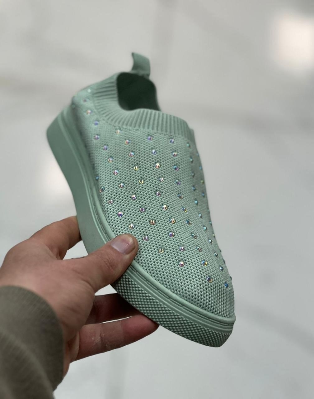 ,слипоны женские,женская ,кроссовки женскиe,кроссовки со стразами