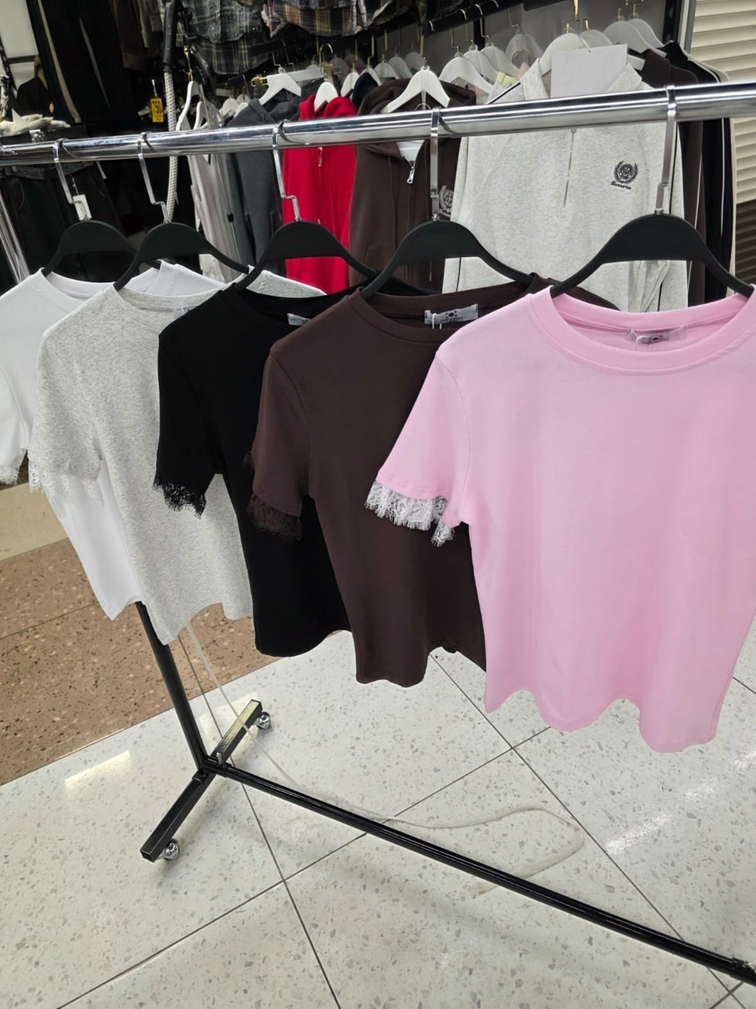 футболки женская,женская кофта,футболки модные,летние футболки,футболка с оборками