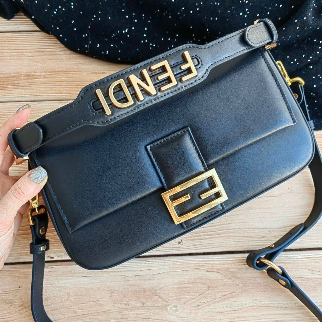 fendi черная кожаная сумка через плечо,сумка fendi baguette mini,fendi черная кожаная сумка через плечо baguette для женщин,fendi baguette black leather bag,fendi baguette black nappa leather bag