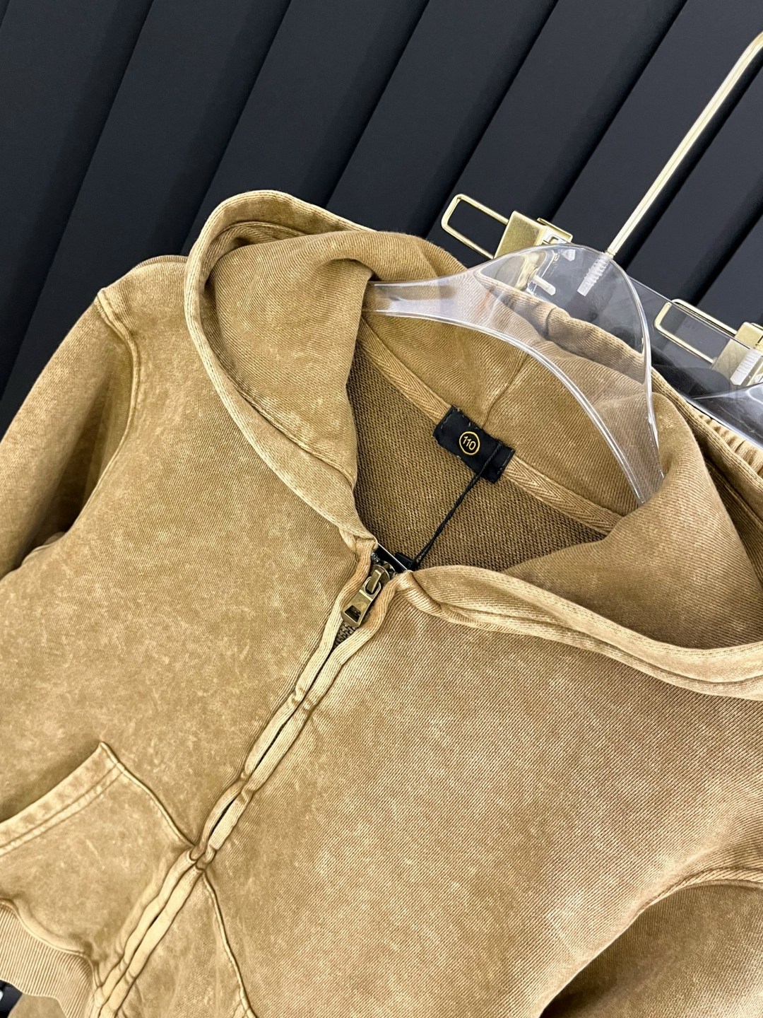 костюм спортивный,спорт костюм,костюм спортивный велюровый,костюм женский,мужской спортивный костюм