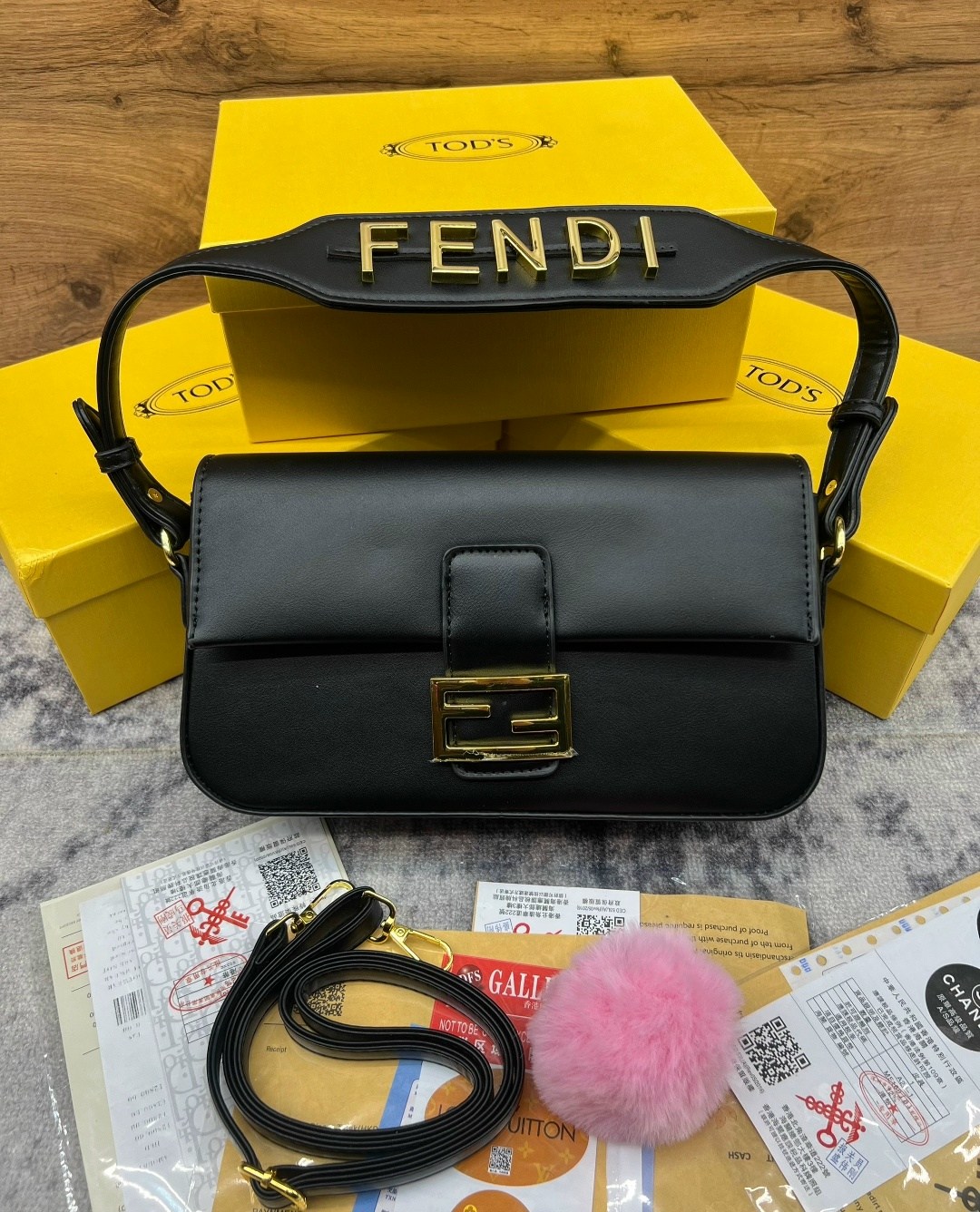 fendi сумка,fendi сумка на плечо,fendi сумка на плечо багет,женская сумка fendi,фенди сумка