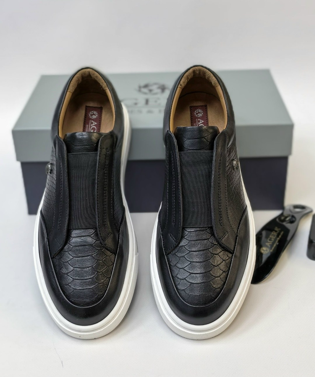 ,слипоны мужские,слипоны роберто кавалли мужские,слипоны гуччи мужские,слипоны эрмес