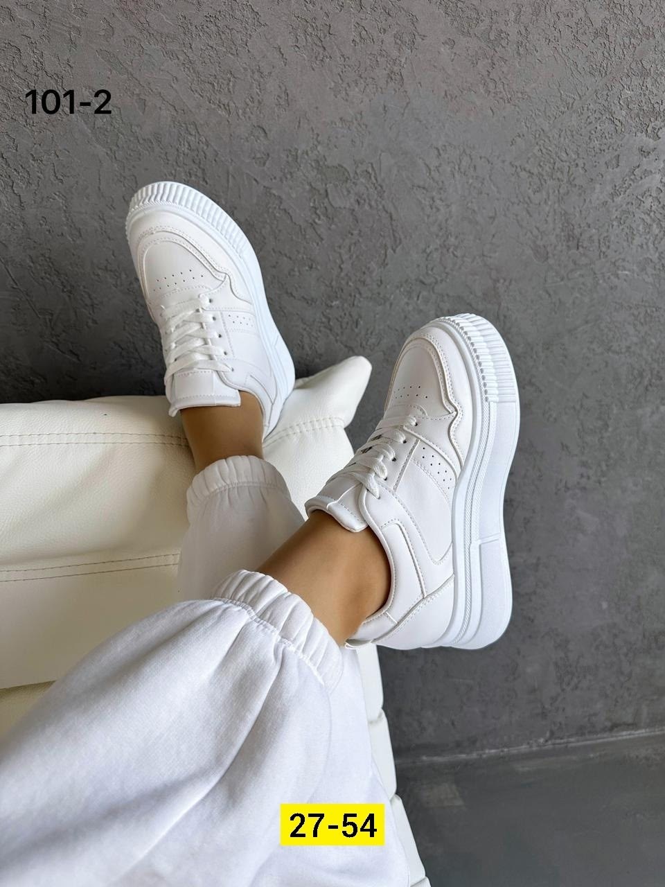 женские кроссовки,,кроссовки женские белые,белые кроссовки,модные кроссовки