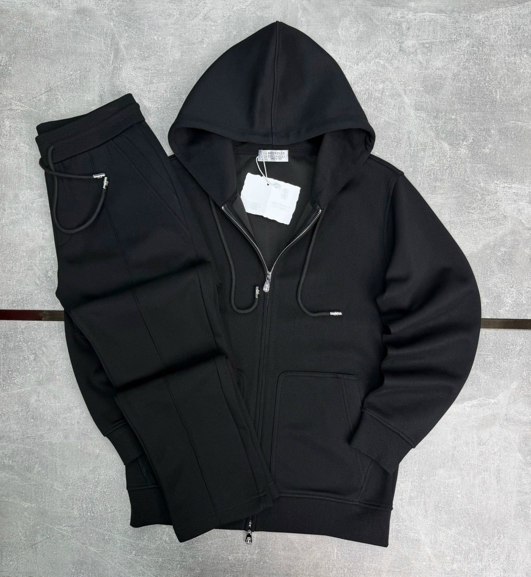 спортивный костюм brunello cucinelli,бежевая кофта,спортивные костюм,костюм,костюм мужской