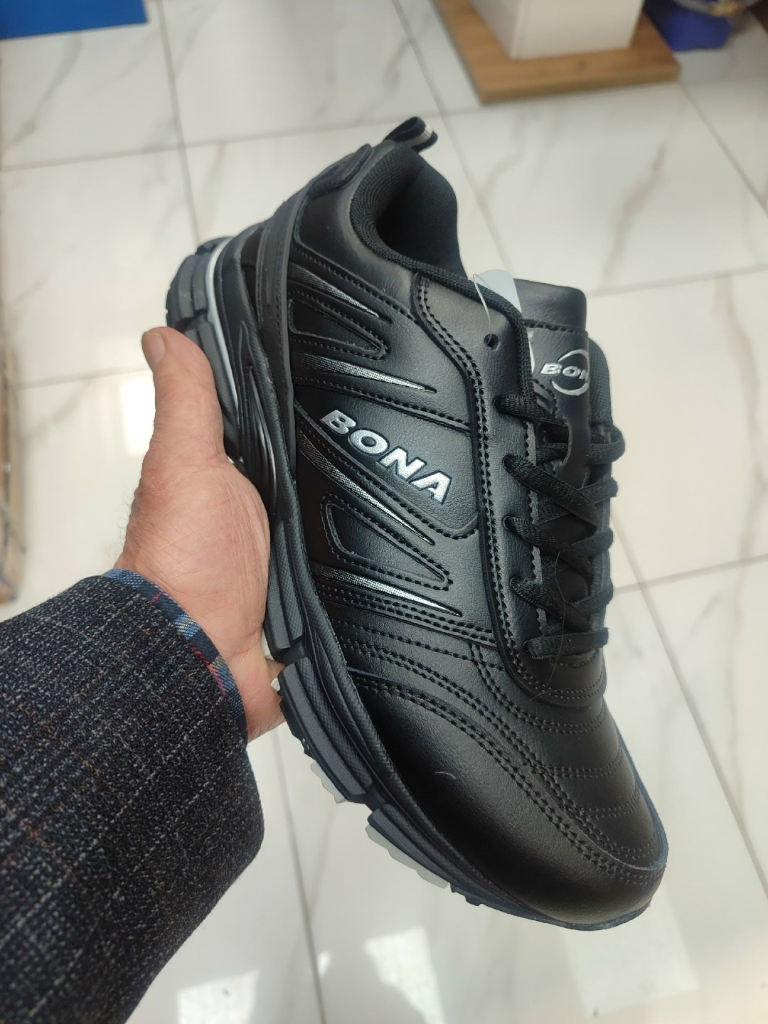 кроссовки bona,кроссовки bona мужские,кроссовки bona черные,бона кроссовки,кроссовка мужской