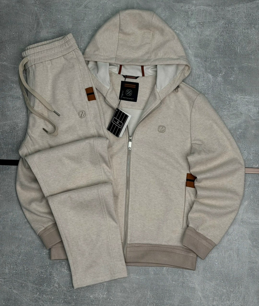 спортивный костюм brunello cucinelli,мужские толстовки,мужская толстовка с капюшоном,толстовка с капюшоном,костюм спортивный мужской