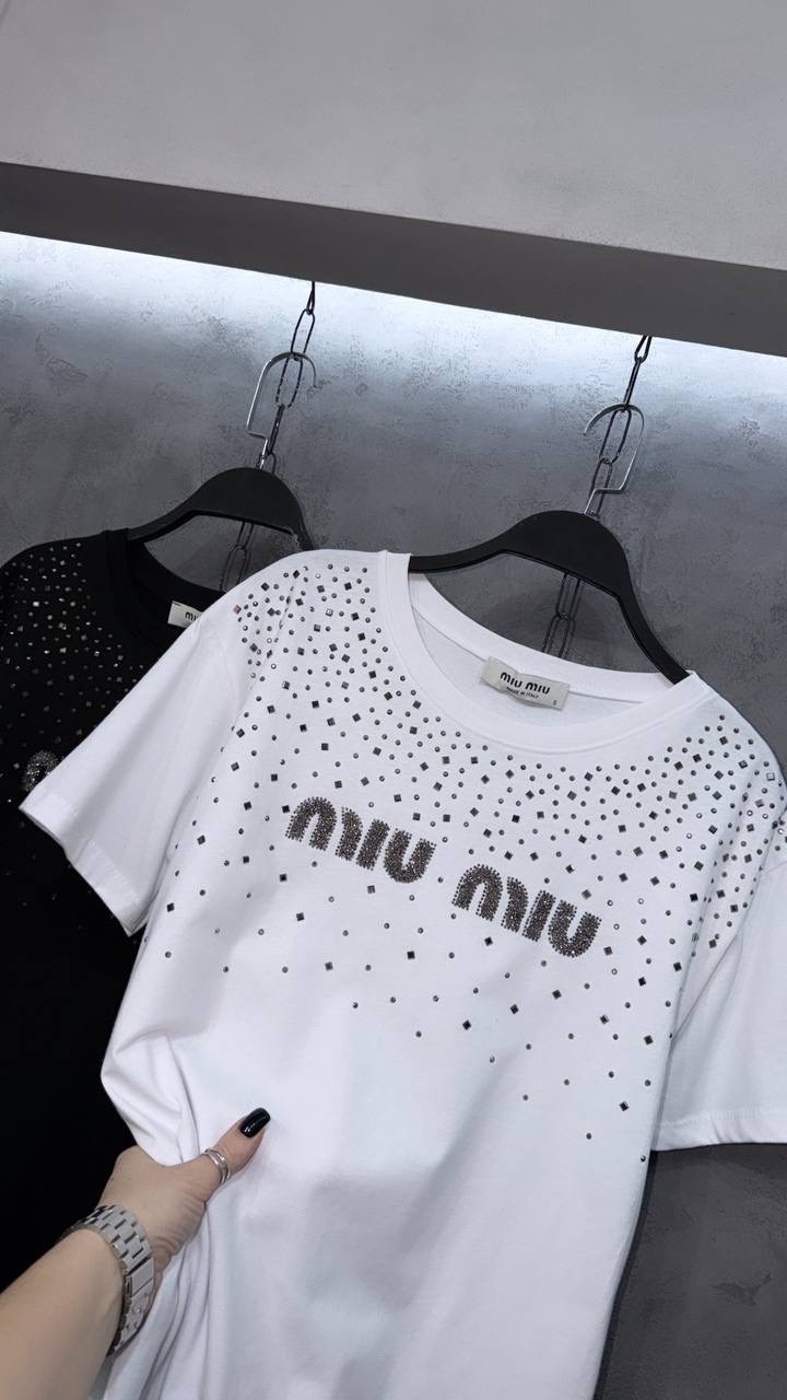 футболка миу миу,белая футболка стразы миу миу,футболка miu miu белая со стразами,футболка miu miu,женская футболка