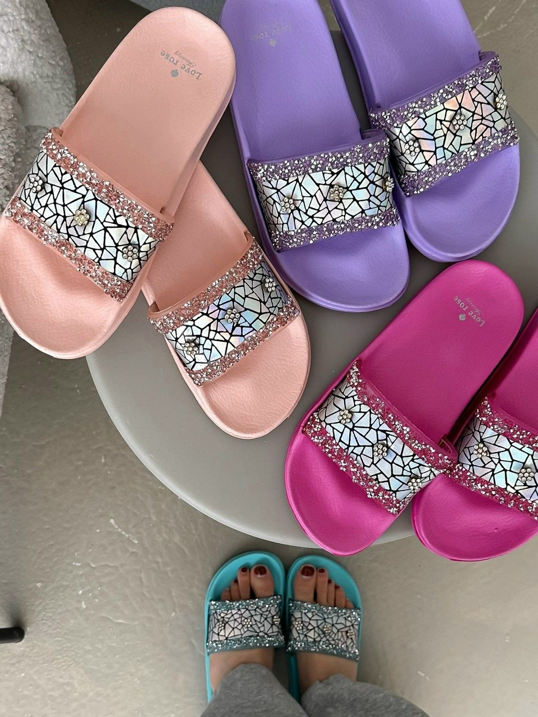 шлепанцы женские,,шлепки женские,шлепки женские модные,шлепанцы женские пляжные