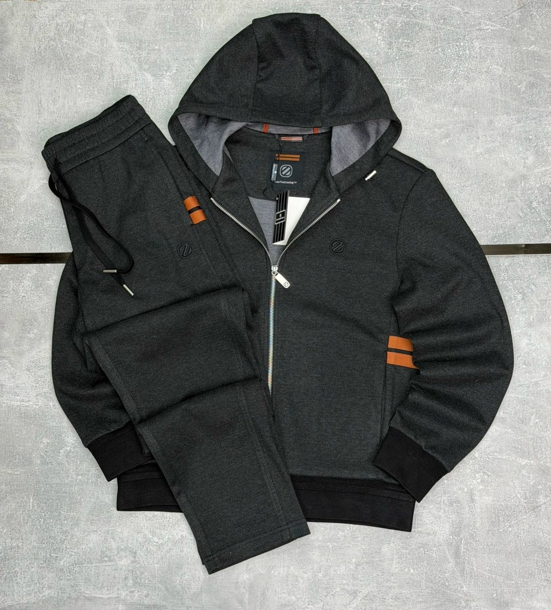 спортивный костюм brunello cucinelli,мужские толстовки,мужская толстовка с капюшоном,толстовка с капюшоном,костюм спортивный мужской