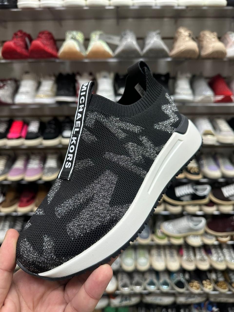 ,кроссовки женскиe,кроссовки модные, женская,повседневные кроссовки