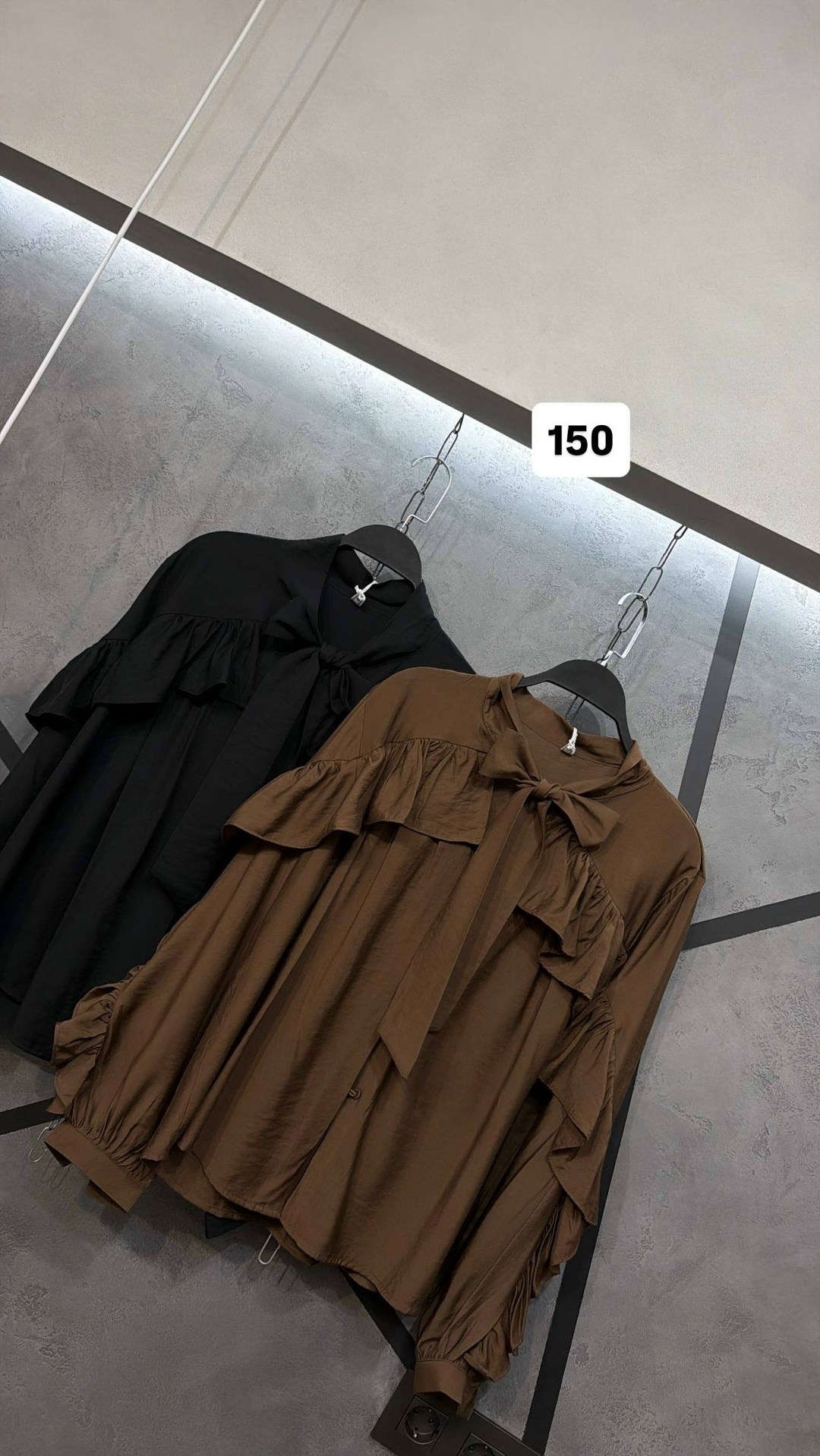 блузка с оборками,блузка с рюшами,женская блузка с рюшами белая однотонная с длинным рукавом и бантом,блузка с бантом,блузы женские