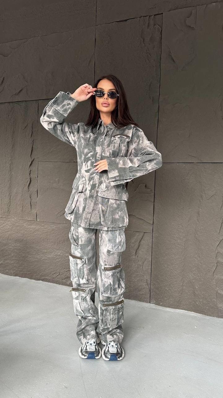 костюм камуфляжный,удлиненная куртка,костюм милитари,костюм модный,джинсовые костюмы
