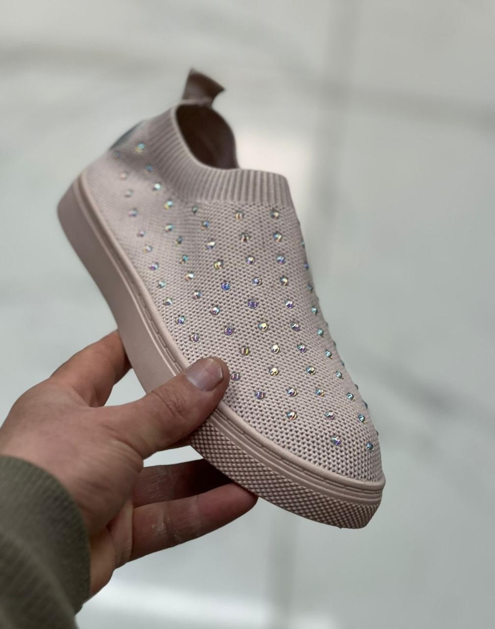 ,слипоны женские,женская ,кроссовки женскиe,кроссовки со стразами