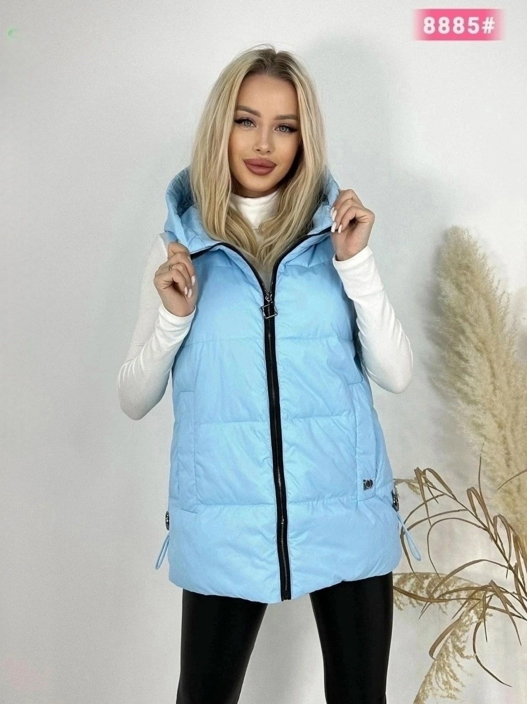 жилетка женская демисезонная,женская жилетка,жилет женский,жилет женский утепленный,жилет с капюшоном