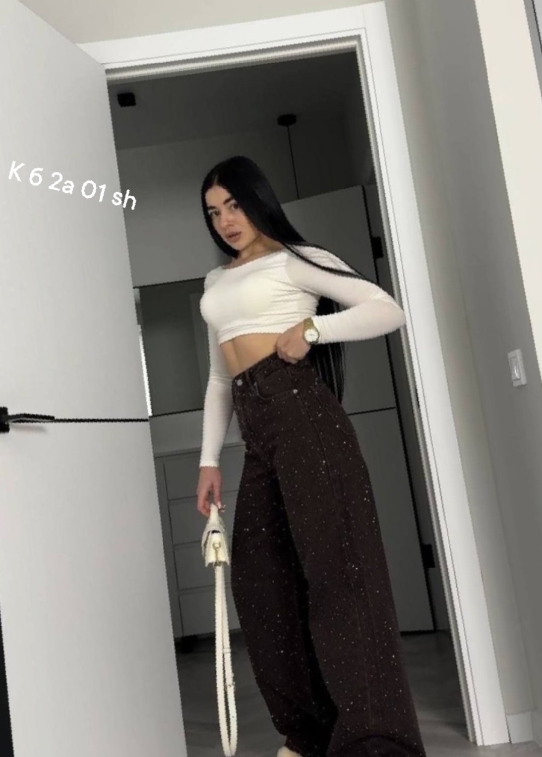 джинсы со стразами,женские джинсы со стразами,джинсы багги со стразами,джинсы широкие со стразами,джинсы женские zolla 22333710v06199d0 черные