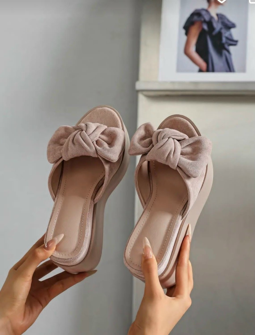 шлепки на платформе женские,,женские шлепанцы на платформе,шлепанцы женские,шлепки на платформе