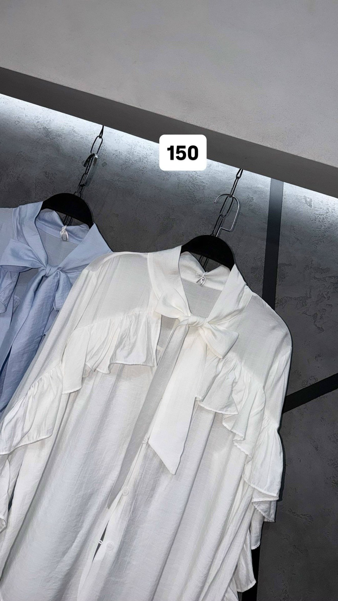 блузка с оборками,блузка с рюшами,женская блузка с рюшами белая однотонная с длинным рукавом и бантом,блузка с бантом,блузы женские