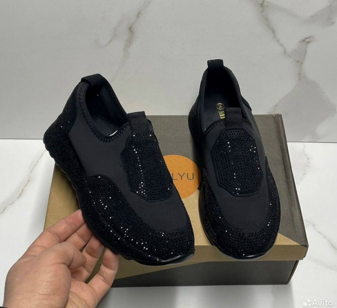 ,кроссовки со стразами женские,кроссовки со стразами,женские кроссовки, женская