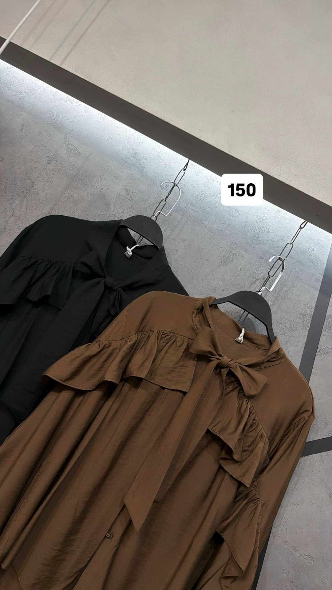 блузка с оборками,блузка с рюшами,женская блузка с рюшами белая однотонная с длинным рукавом и бантом,блузка с бантом,блузы женские