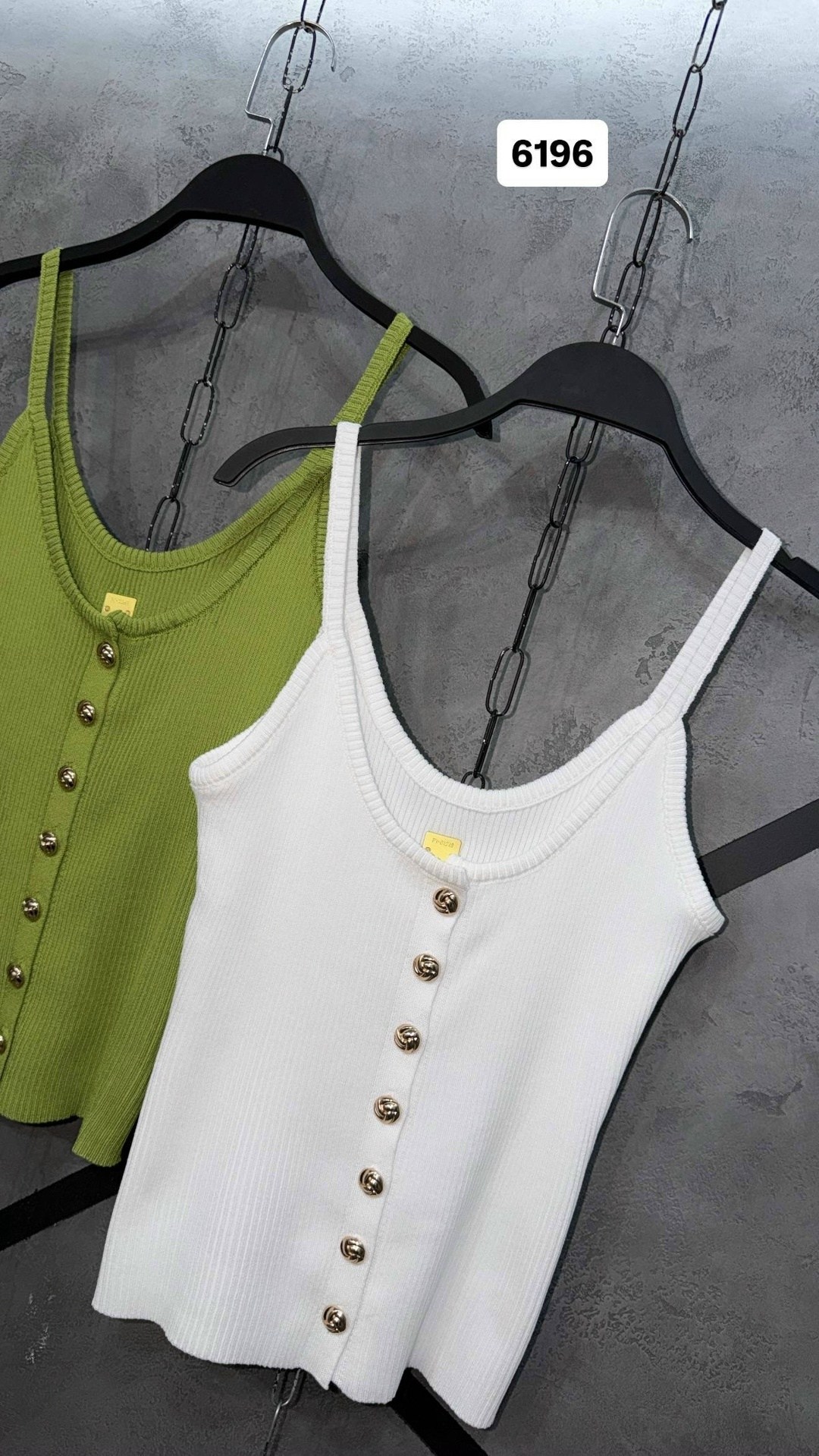 топ с пуговицами,майка трикотажная,женские топы,вязаная майка,топы и майки