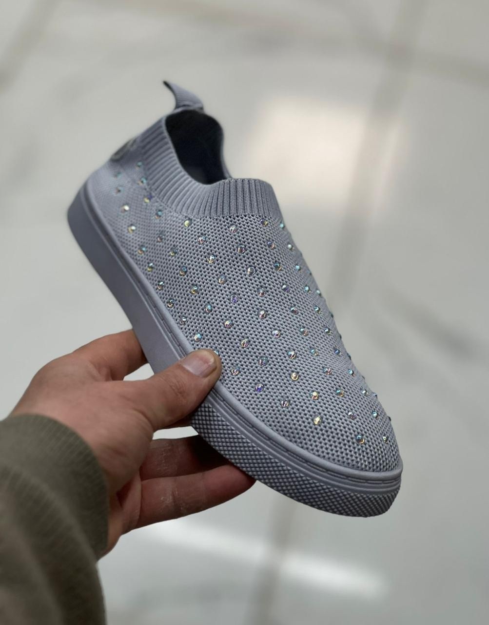 ,слипоны женские,женская ,кроссовки женскиe,кроссовки со стразами
