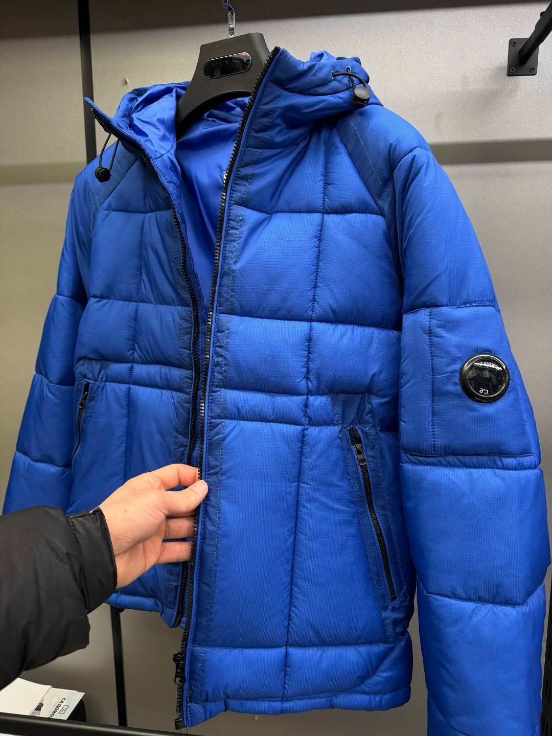 куртка демисезонная,пуховик stone island garment dyed,зимняя куртка,stone island junior пуховик с капюшоном и нашивкой compass синий,мужская зимняя куртка