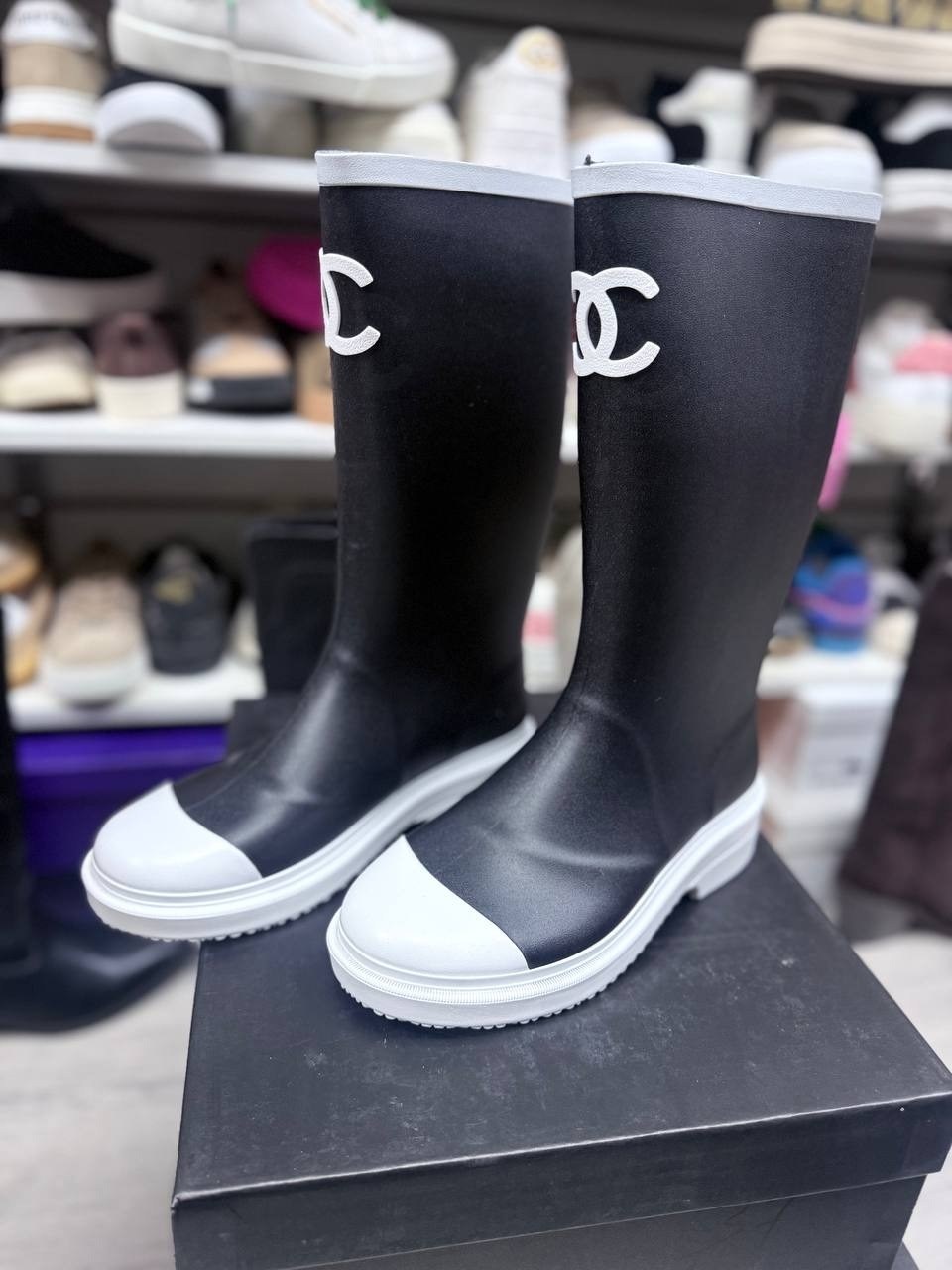 сапоги резиновые chanel,сапоги chanel,женские резиновые сапоги chanel черные,резиновые сапоги шанель,женские резиновые сапоги chanel