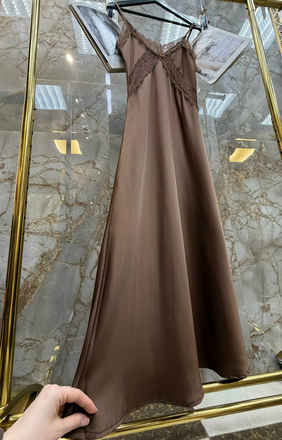 платье с кружевами,платье-комбинация,атласное платье,бельевой стиль кружево,ночная сорочка