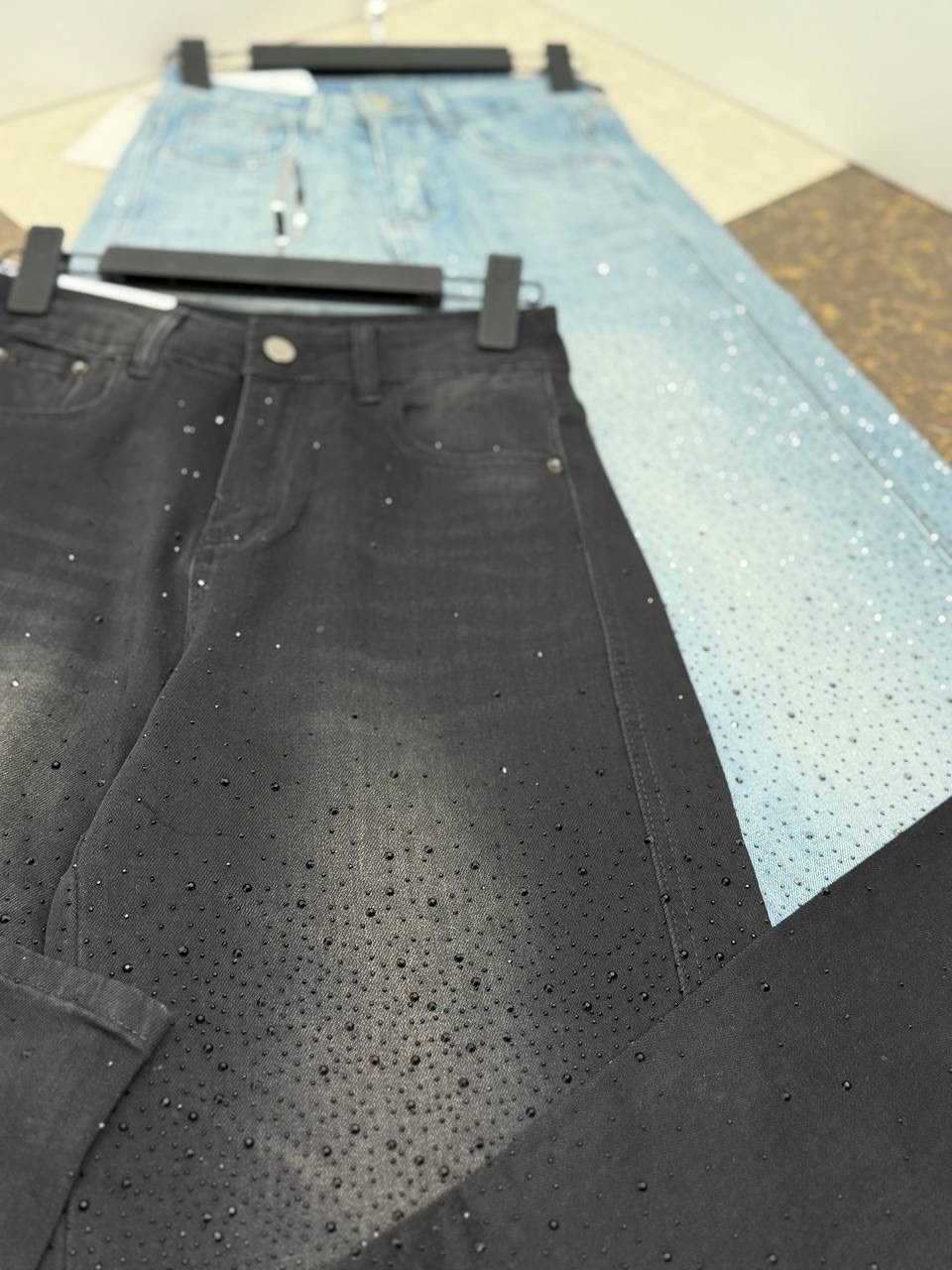 джинсы со стразами,джинсы широкие с высокой посадкой стразами xana 211278345,джинсы женские,женские джинсы со стразами,джинсы mango со стразами