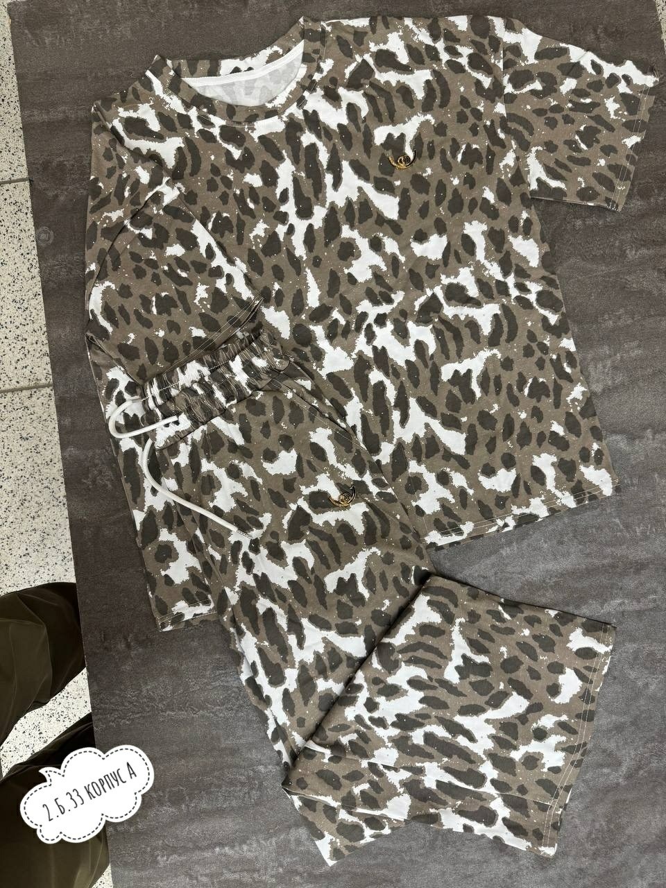 леопардовые костюмы,костюм леопардовый женский,леопардовый брючный костюм,пижама для женщин с,леопардовый брючный костюм женский