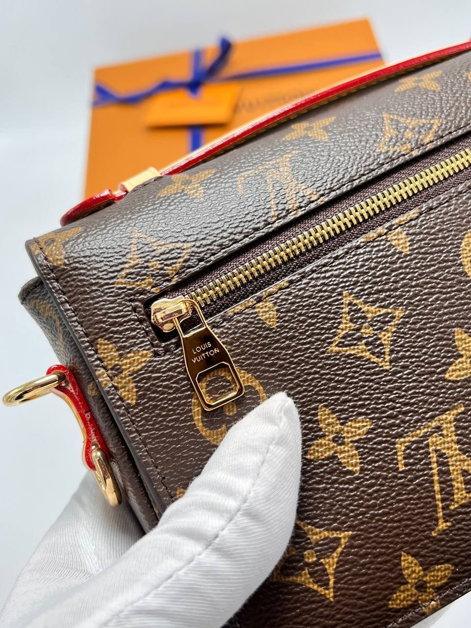 сумка louis vuitton pochette metis,женская сумка louis vuitton,louis vuitton сумка,сумка pochette metis east west louis vuitton,сумка louis vuitton pochette metis east west коричневая