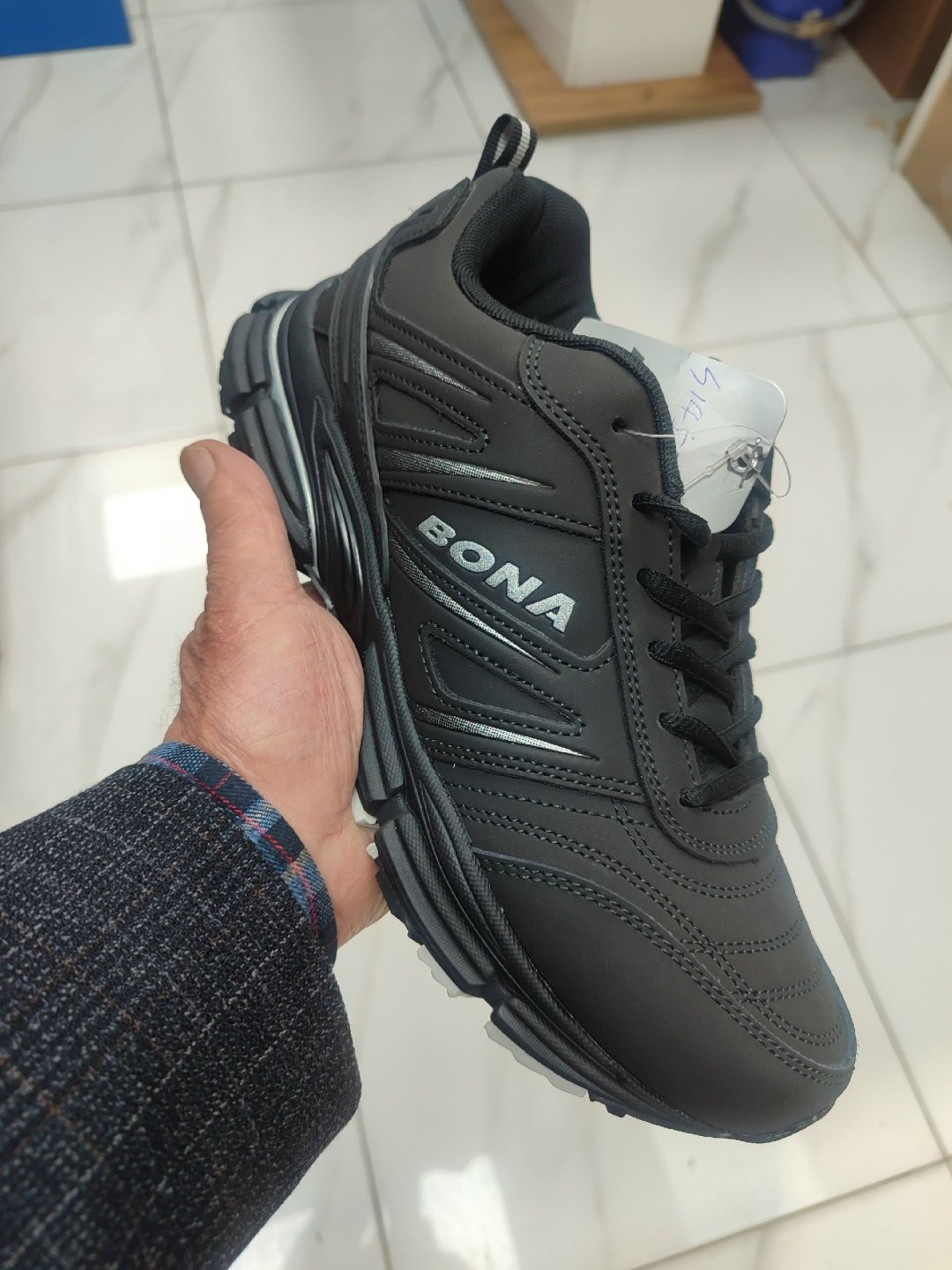 кроссовки bona,кроссовки bona мужские,кроссовки bona черные,бона кроссовки,кроссовка мужской