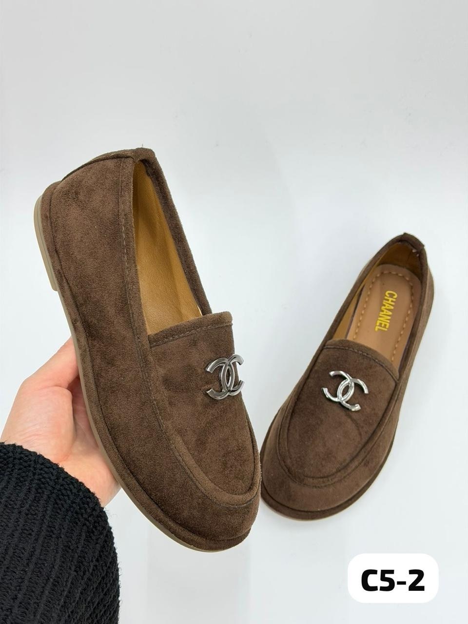 лоферы chanel,женские замшевые лоферы chanel бежевые с мехом,женские лоферы chanel,лоферы шанель женские,женские замшевые лоферы chanel коричневые с мехом