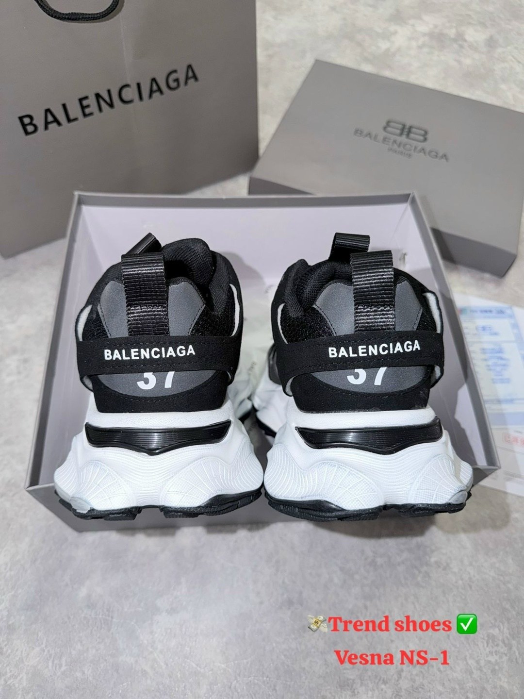 кроссовки женские,,кроссовки стильные,женские массивные кроссовки,кроссовка