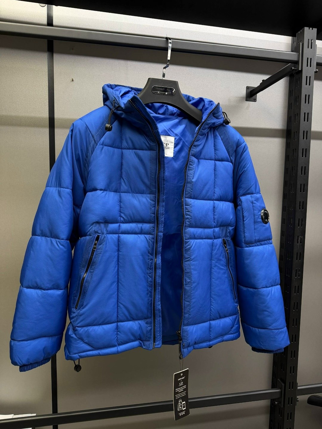 куртка демисезонная,пуховик stone island garment dyed,зимняя куртка,stone island junior пуховик с капюшоном и нашивкой compass синий,мужская зимняя куртка