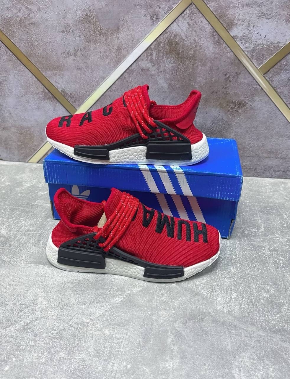 adidas красные кроссовки 2026,кроссовки adidas,adidas pharrell williams tennis hu,адидас красные,кроссовки адидас красные