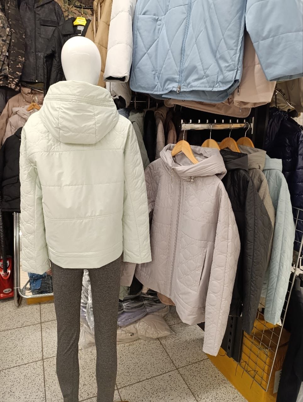 демисезонные куртки,женская куртка,куртка,женская демисезонная куртка,куртка комбинированная