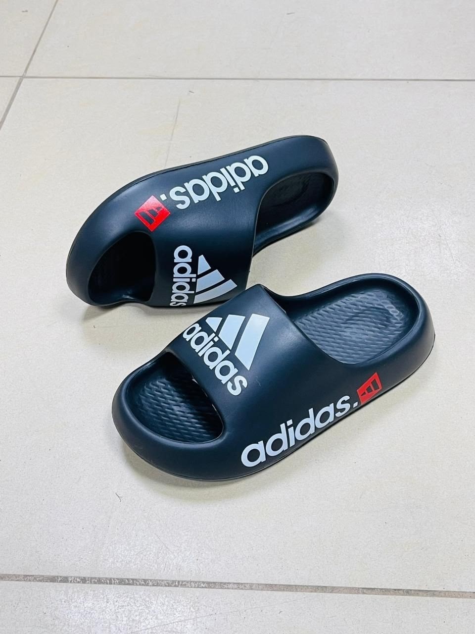 шлепанцы adidas,adidas сланцы,,адидас сланцы,адидас шлепки