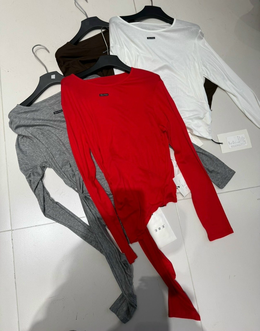 лонгслив с драпировкой,свитшот женская,лонгслив женские,стильный лонгслив,блузка женская