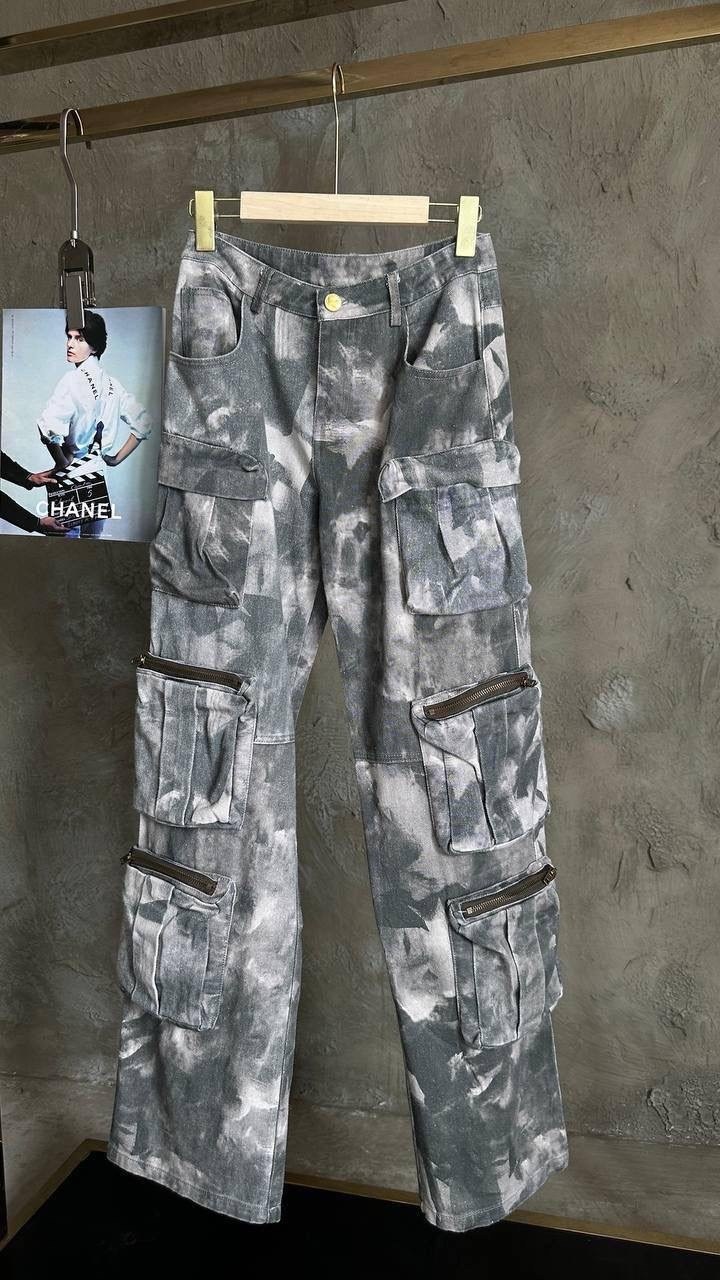 камуфляжные брюки,брюки модные,брюки с карманами,одежда брюки,повседневные брюки