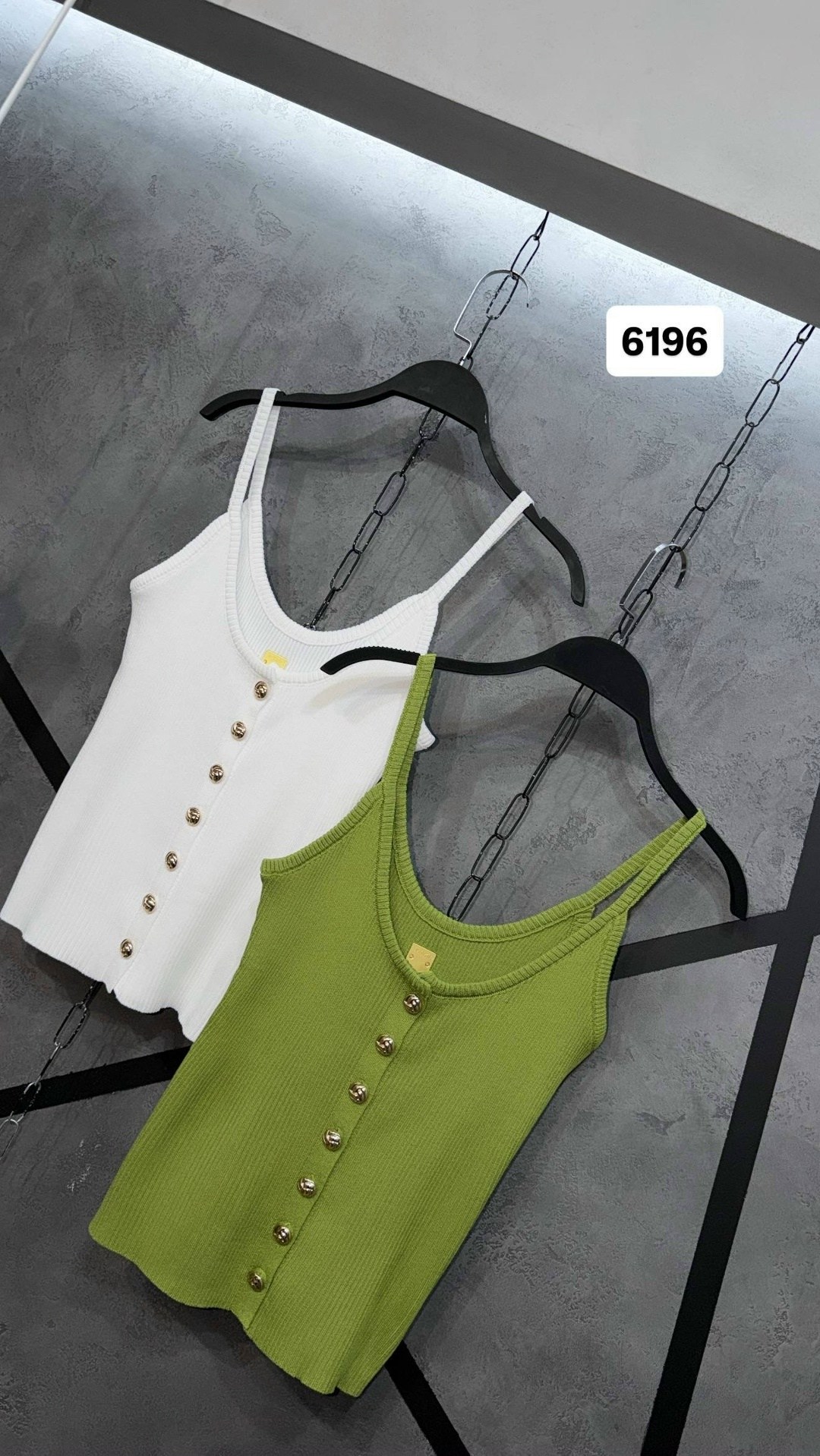 топ с пуговицами,майка трикотажная,женские топы,вязаная майка,топы и майки