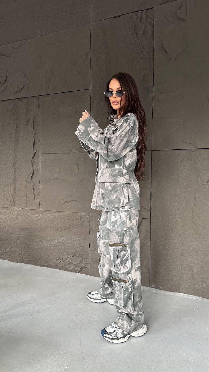 костюм камуфляжный,удлиненная куртка,костюм милитари,костюм модный,джинсовые костюмы