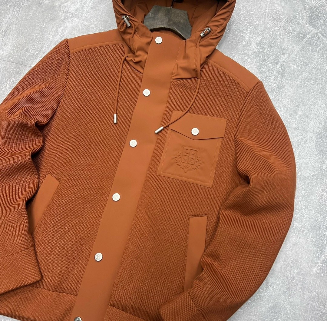 куртка,куртка бомбер,бежевая куртка,комбинированная куртка,куртка с капюшоном