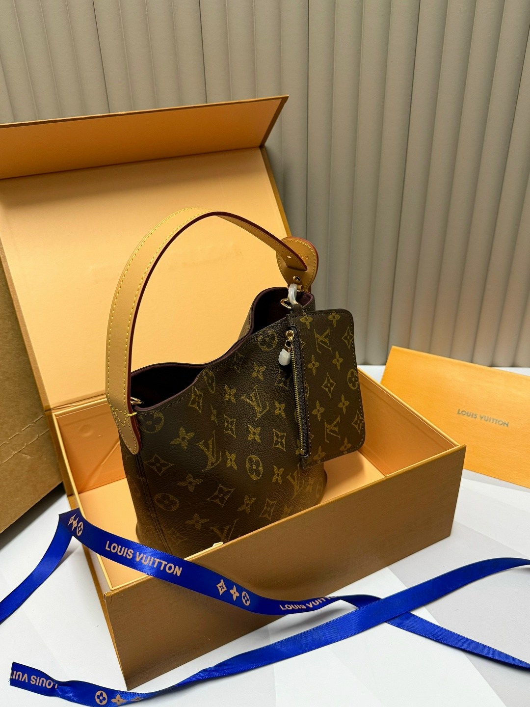 louis vuitton сумка на плечо,сумка женская louis vuitton,louis vuitton сумка,сумочка луи виттон,сумка луи виттон