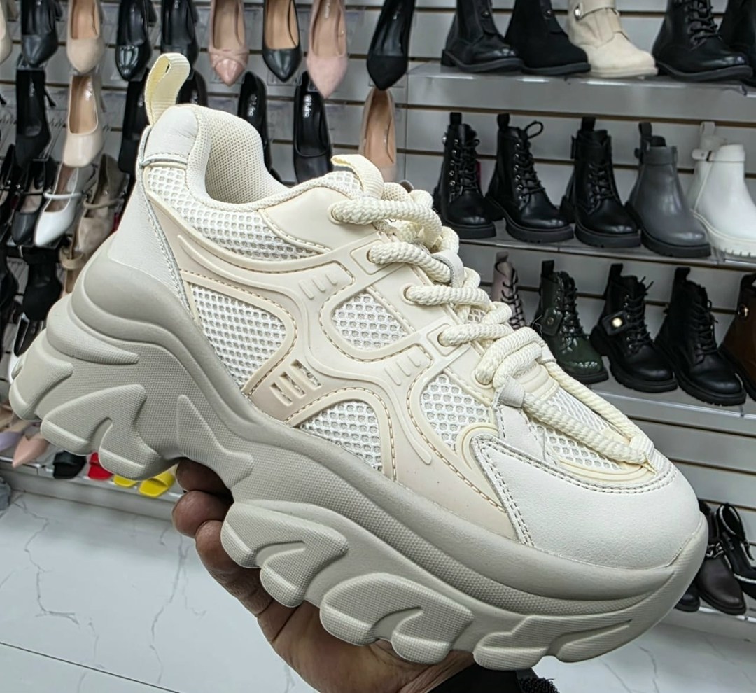 женские массивные кроссовки,женские кроссовки,массивные кроссовки,кроссовки,кроссовки модные