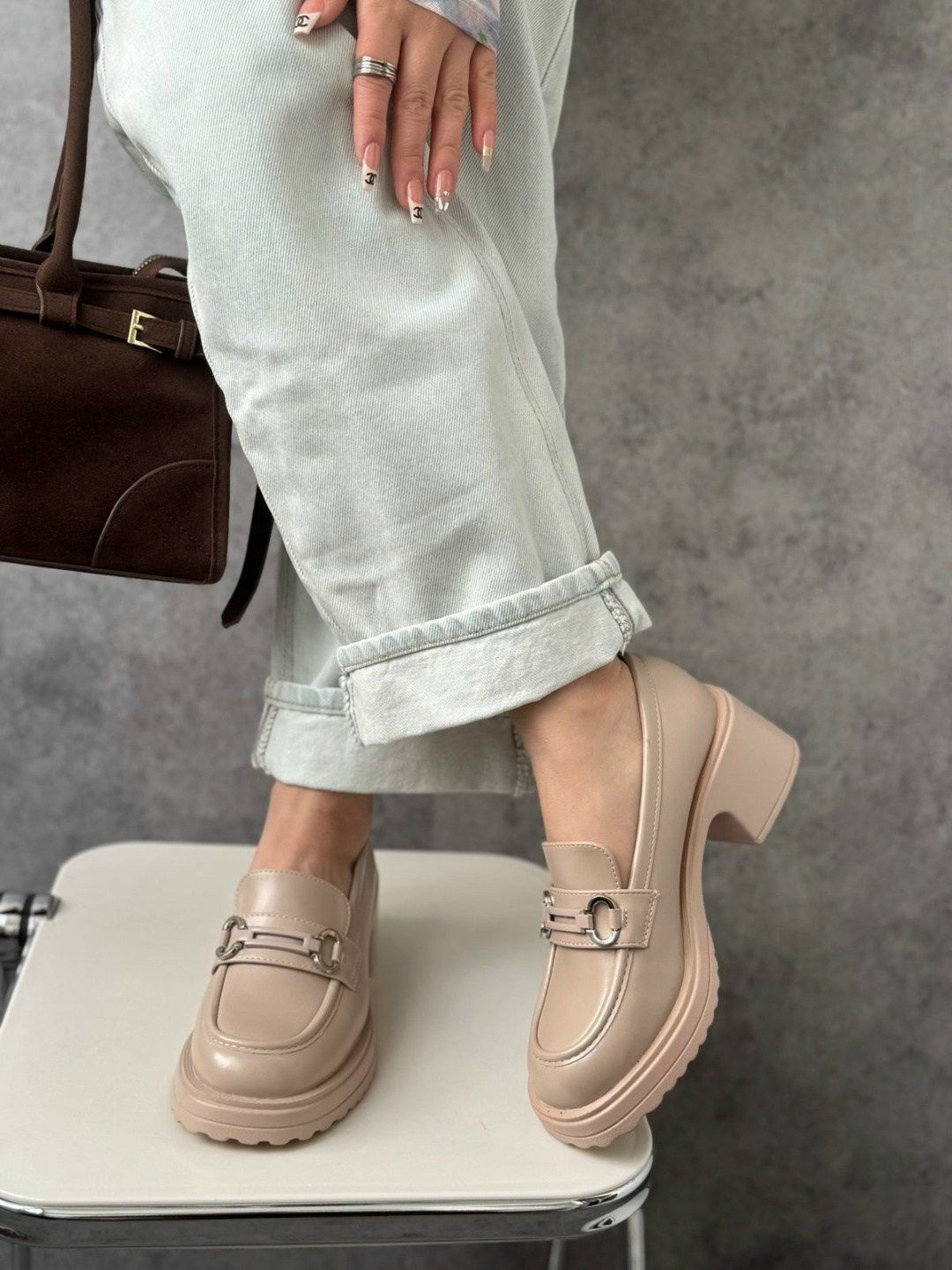 женские лоферы,,лоферы для девочек бежевые,бежевые лоферы,лоферы модные