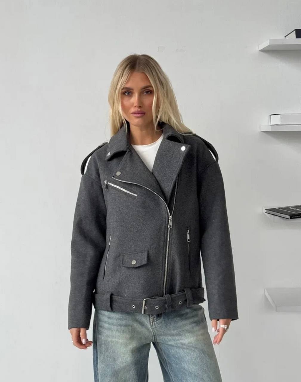 косуха оверсайз шерстяная куртка осенняя цвет серый графит,куртка косуха,косуха шерстяная куртка из пальтовой ткани,куртка косуха оверсайз,пальто косуха