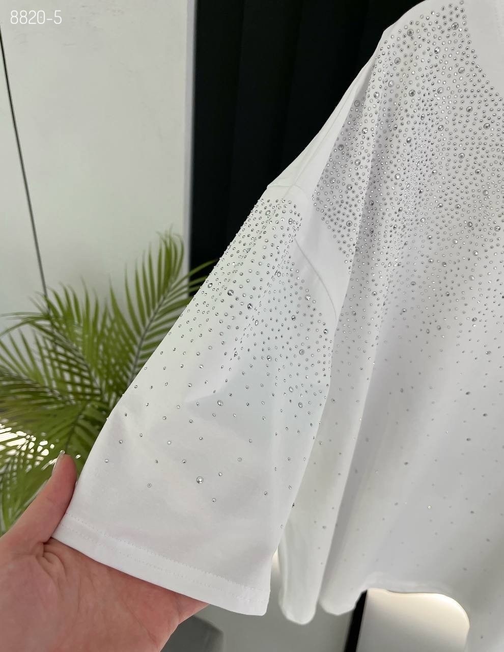 женская футболка,женская футболка оверсайз со стразами,футболка со стразами оверсайз,футболка женская оверсайз,футболка со стразами