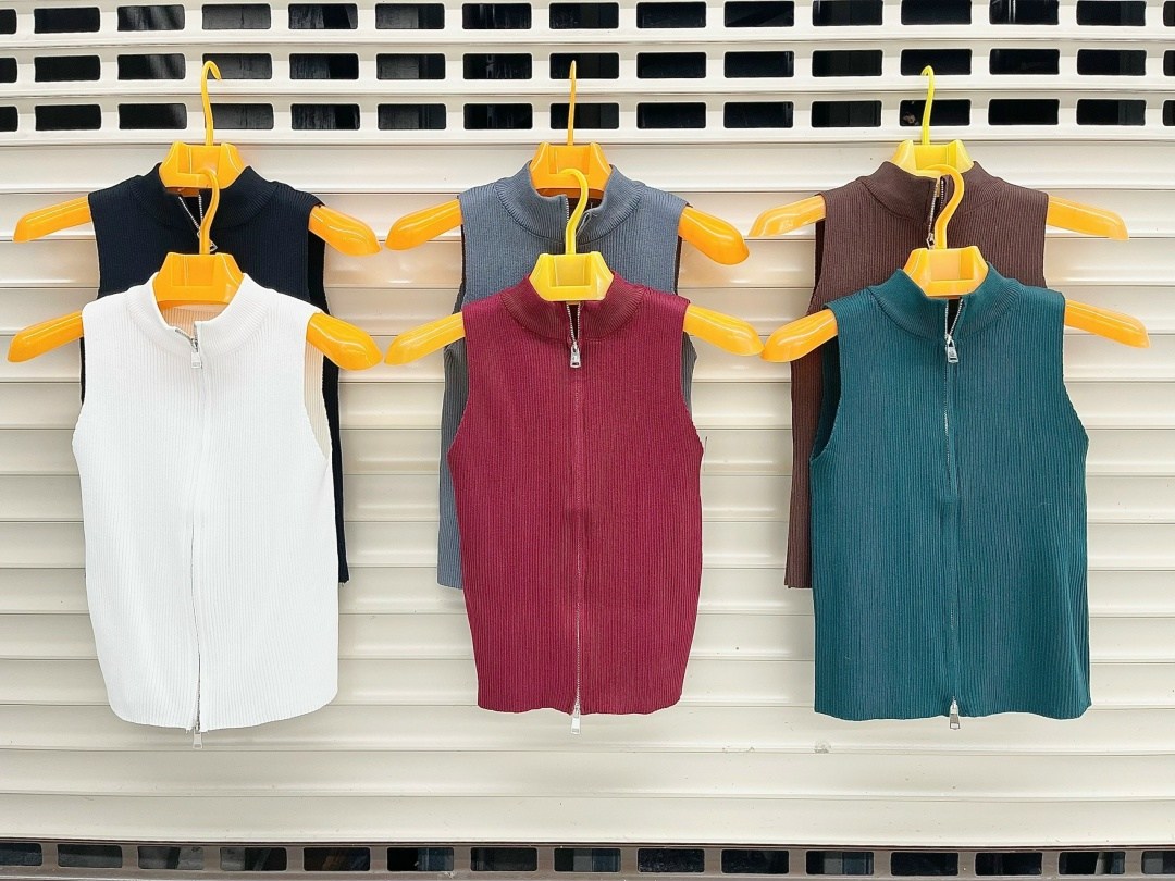 топ женский,женская майка,майка бельевая женская,жилетка женская,классический жилет