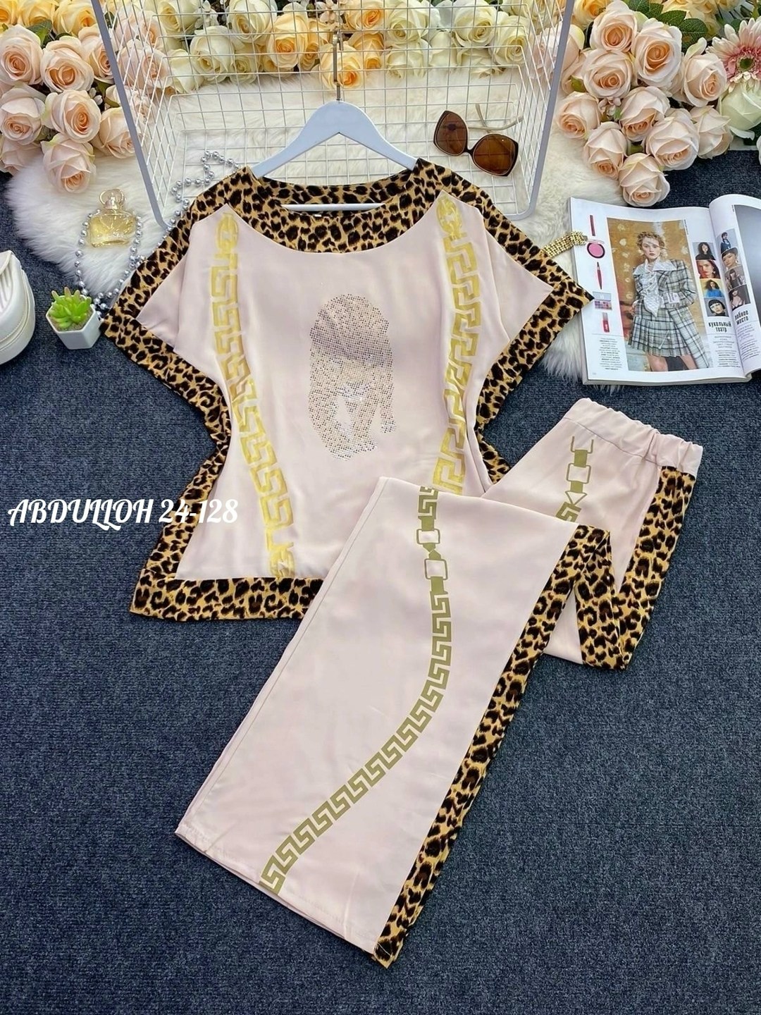 шикарный костюм двойка,костюм женский двойка с леопардом,женский костюм,женский костюм двойка,костюм с принтом